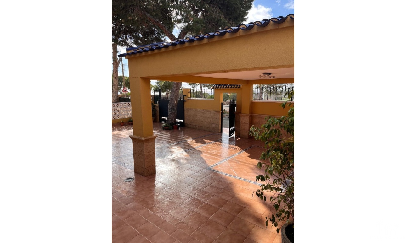Revente - Villa - Orihuela Costa - Punta Prima