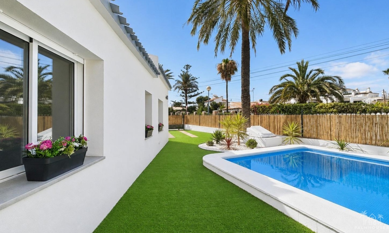Revente - Villa - Orihuela Costa - Punta Prima