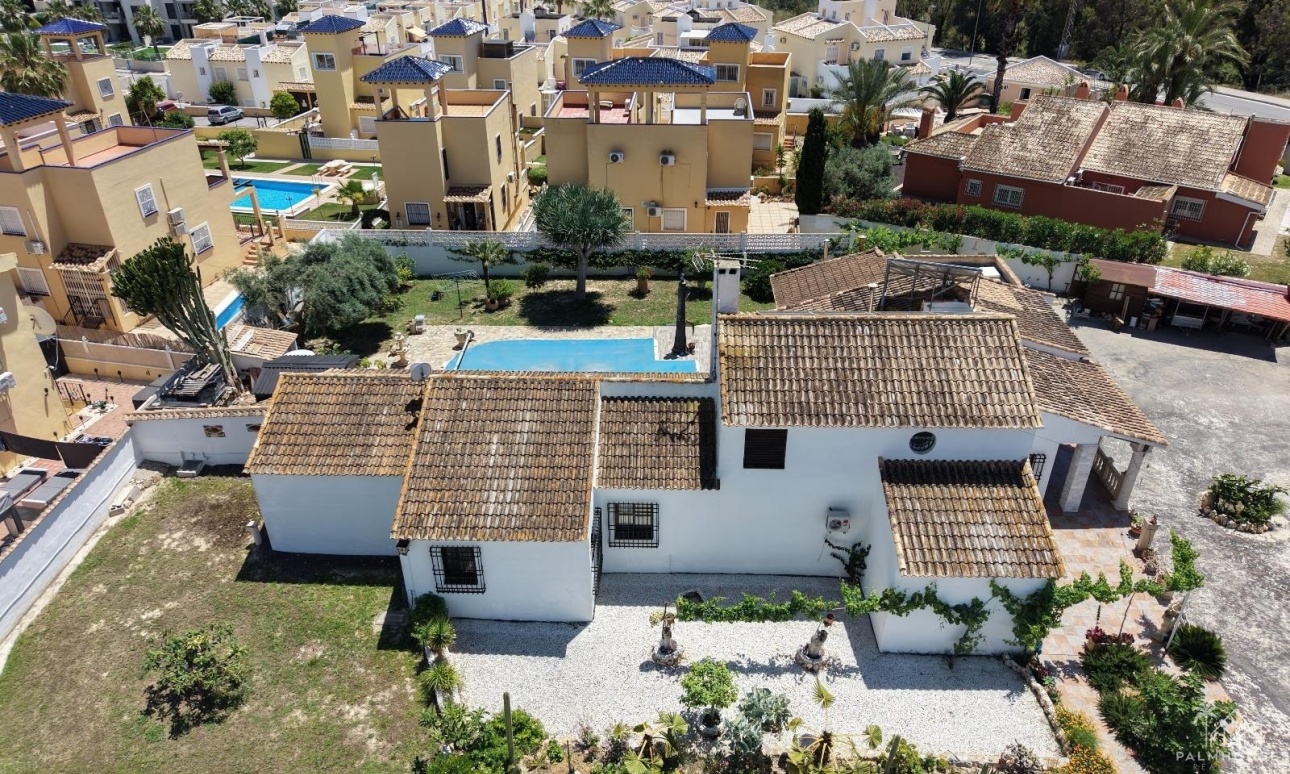 Revente - Villa - Orihuela Costa - Villamartin