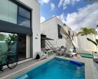 Revente - Villa - Orihuela Costa - Villamartin