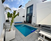Revente - Villa - Orihuela Costa - Villamartin