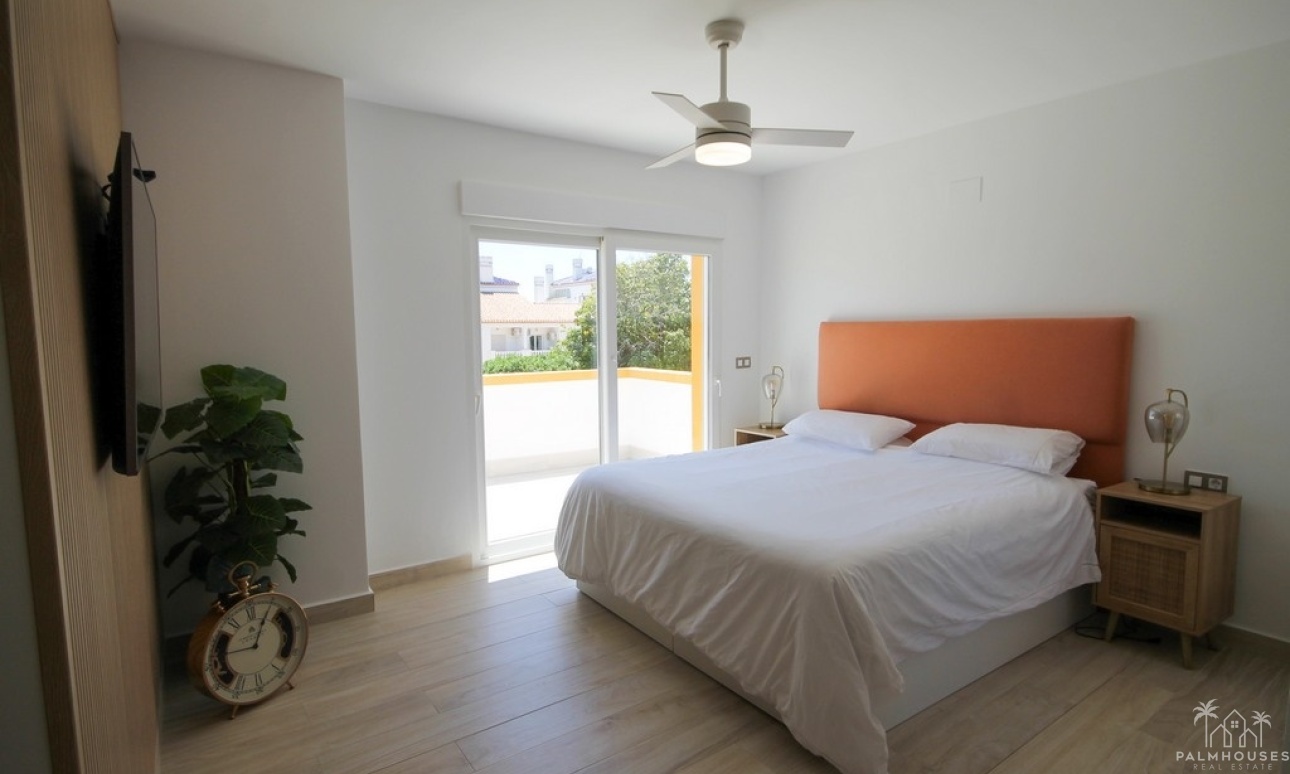 Revente - Villa - Orihuela Costa