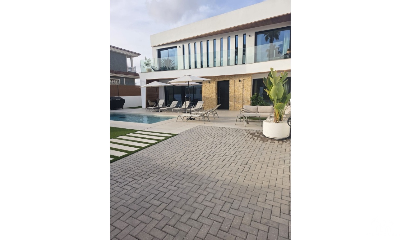 Revente - Villa - Orihuela - Los Altos