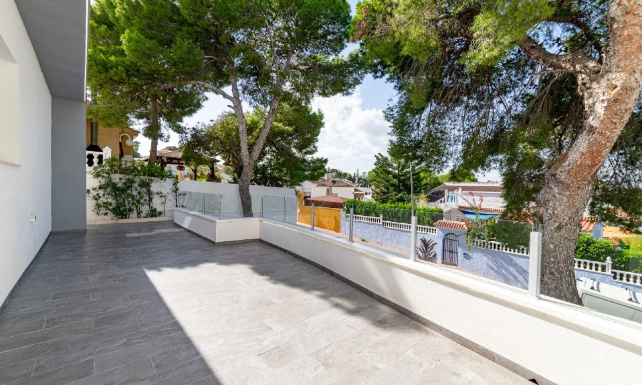 Revente - Villa - Orihuela - Los Balcones