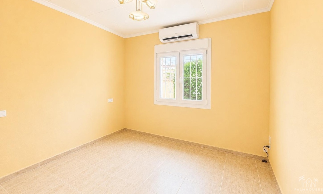 Revente - Villa - Orihuela - Mil Palmeras