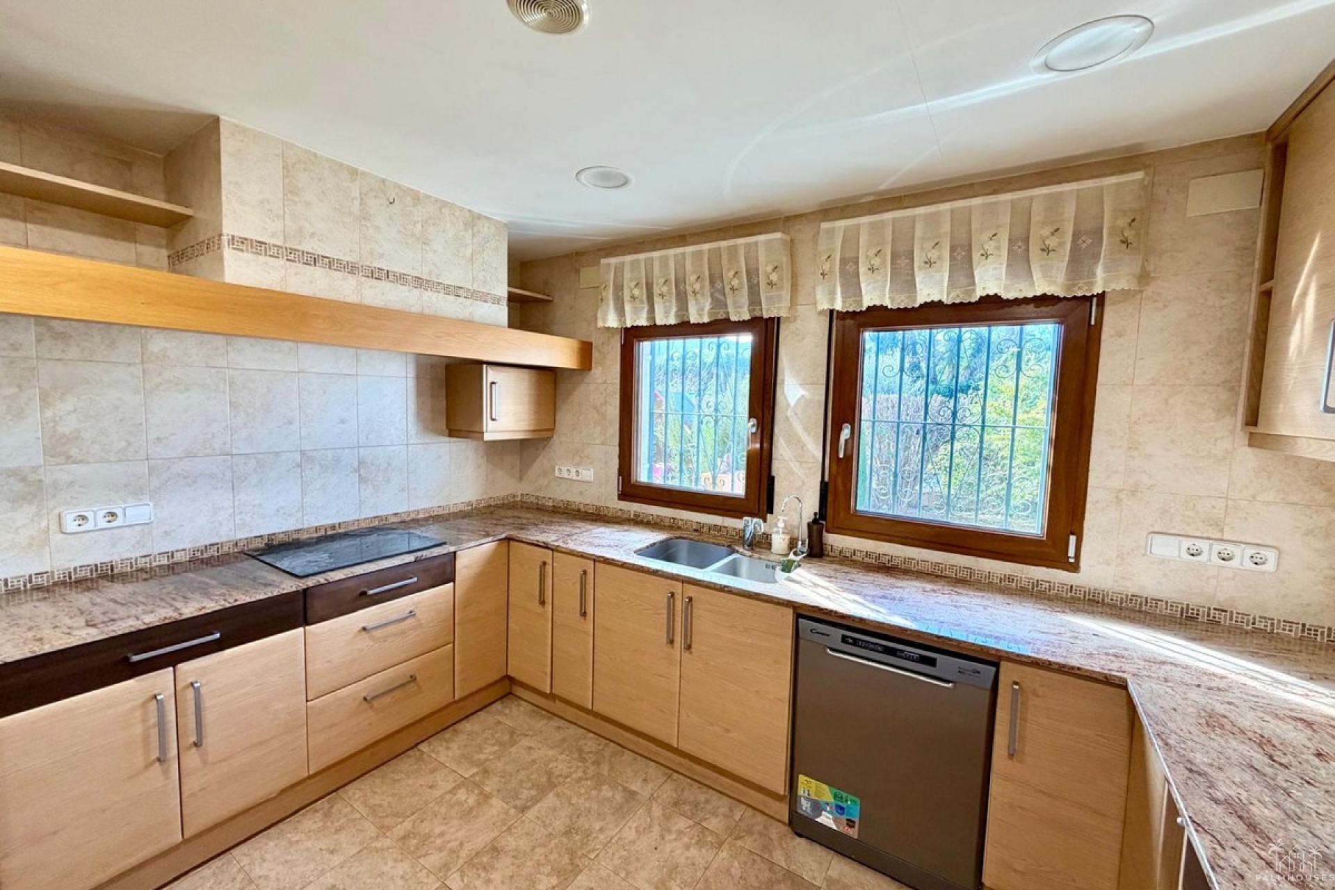 Revente - Villa - Pedreguer - Pedreguer Centro