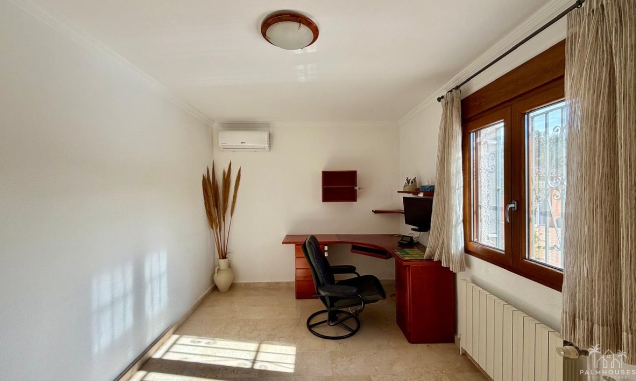 Revente - Villa - Pedreguer - Pedreguer Centro