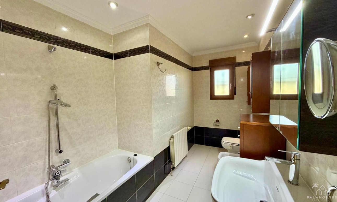 Revente - Villa - Pedreguer - Pedreguer Centro
