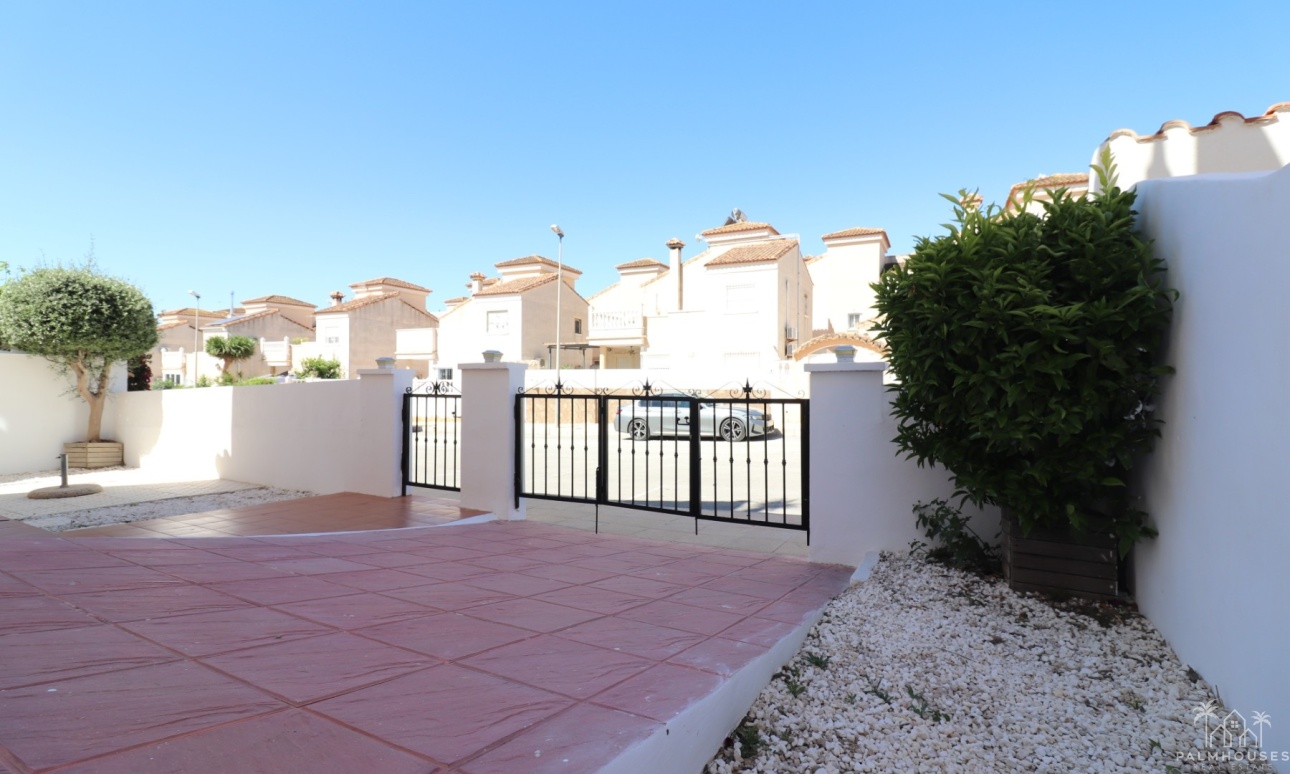 Revente - Villa - San Miguel de Salinas - Lake View Mansions