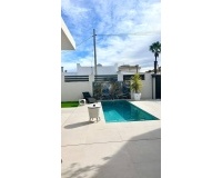 Revente - Villa - San Miguel de Salinas - Urbanizacion Blue Lagoon