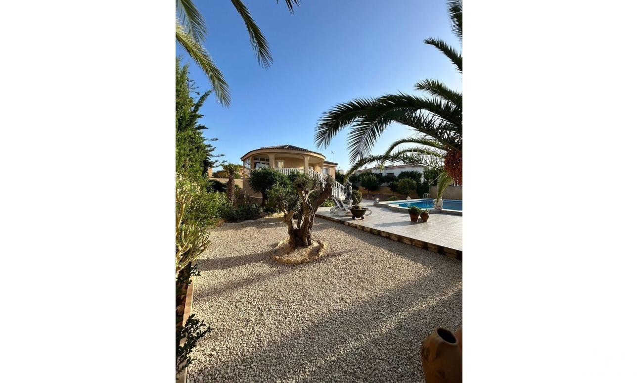 Revente - Villa - Torrevieja - Aguas Nuevas