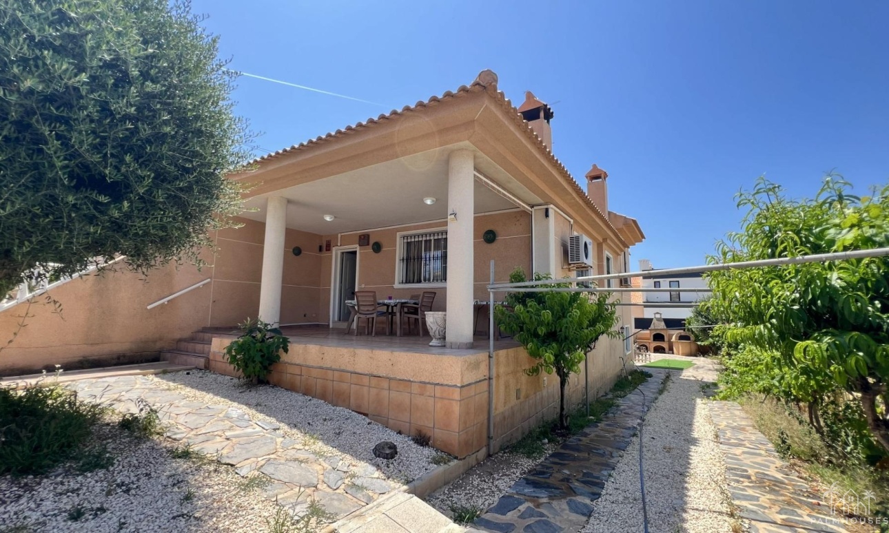 Revente - Villa - Torrevieja - Aguas Nuevas