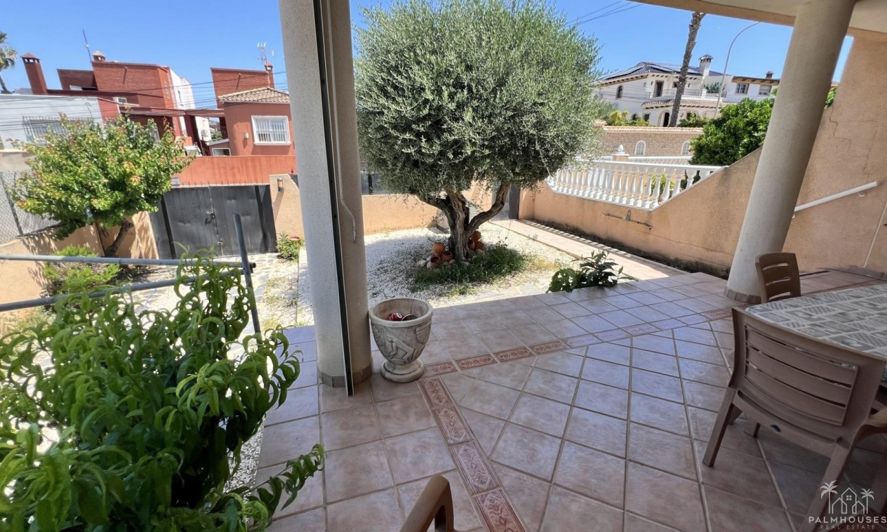 Revente - Villa - Torrevieja - Aguas Nuevas