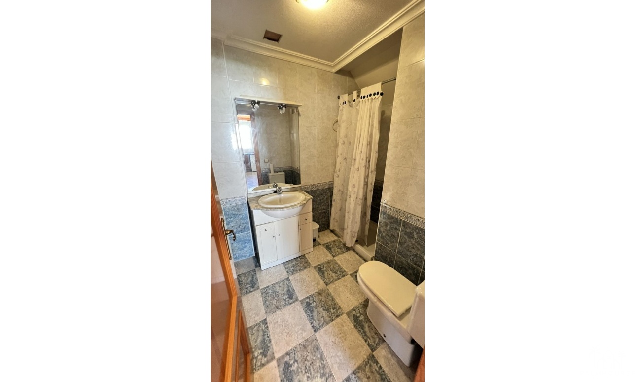 Revente - Villa - Torrevieja - Aguas Nuevas