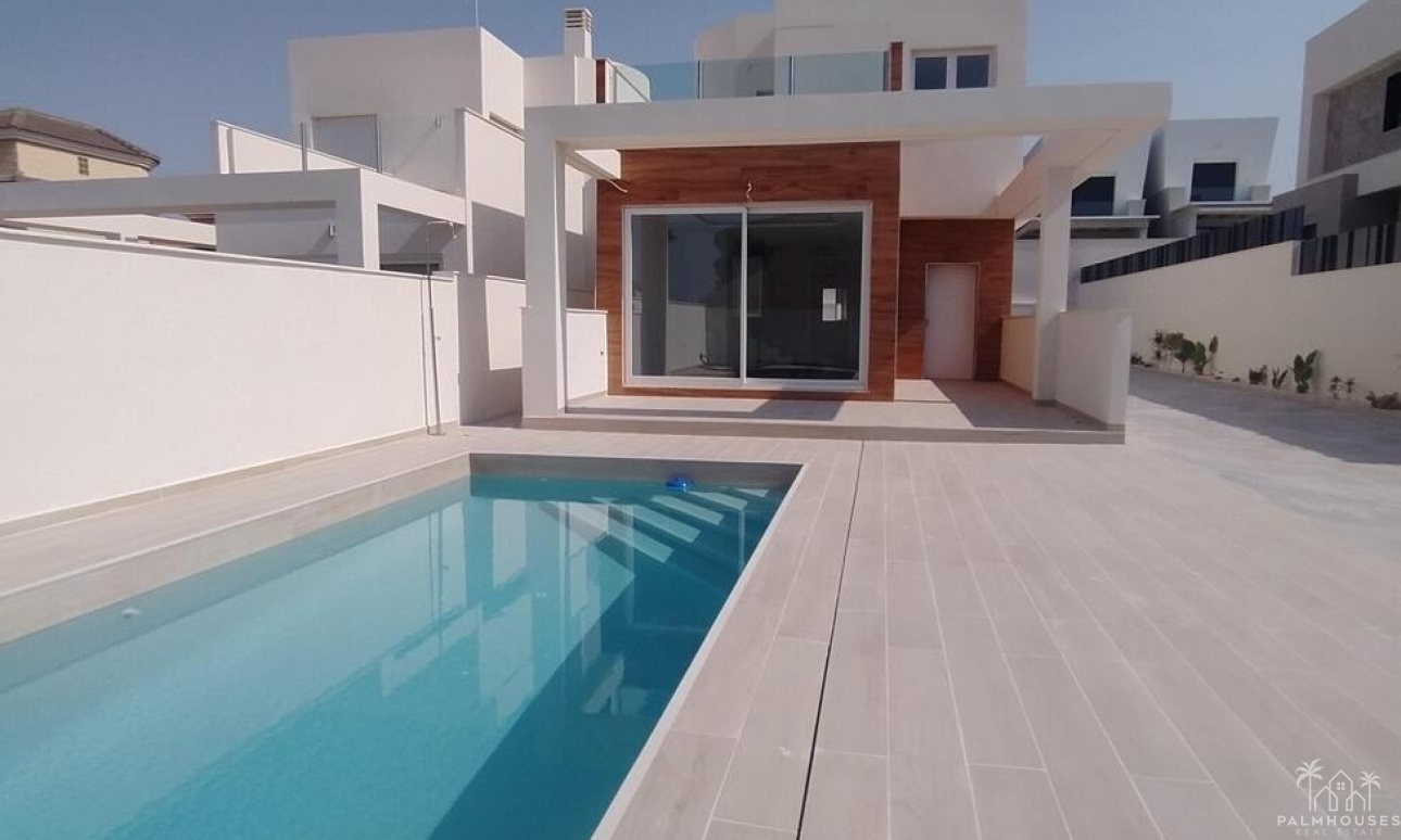 Revente - Villa - Torrevieja - Aguas Nuevas