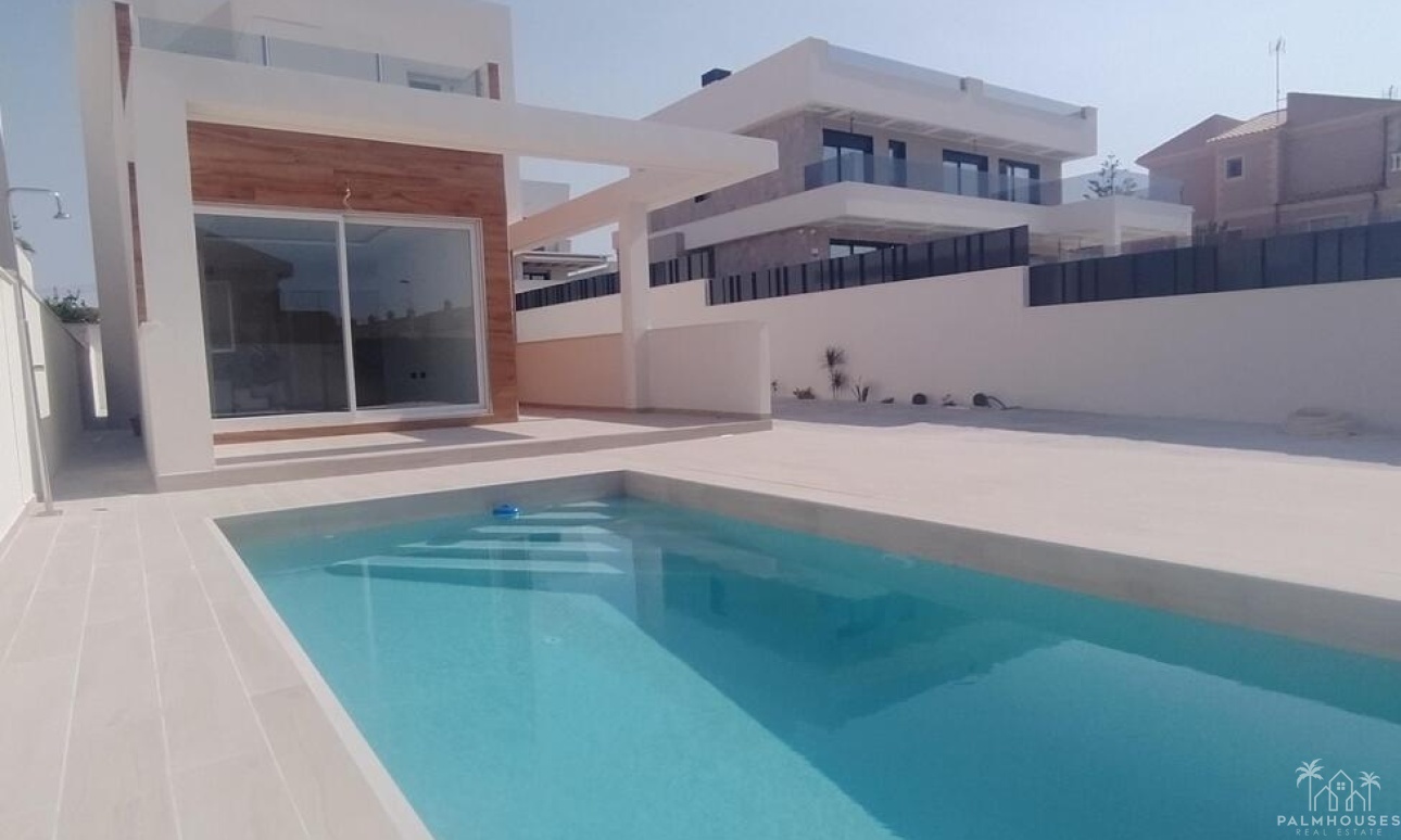 Revente - Villa - Torrevieja - Aguas Nuevas