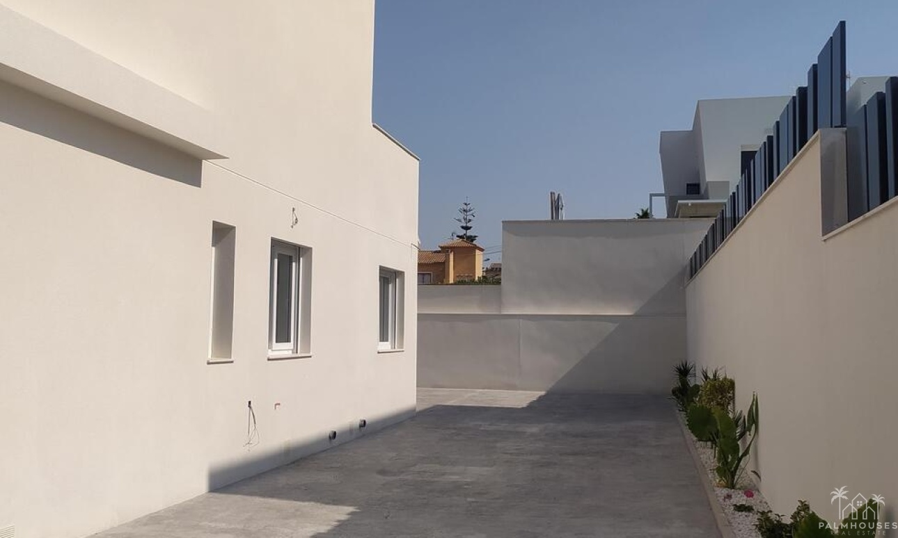 Revente - Villa - Torrevieja - Aguas Nuevas