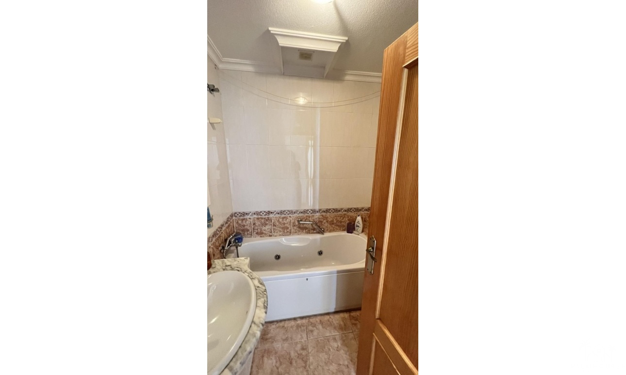 Revente - Villa - Torrevieja - Aguas Nuevas