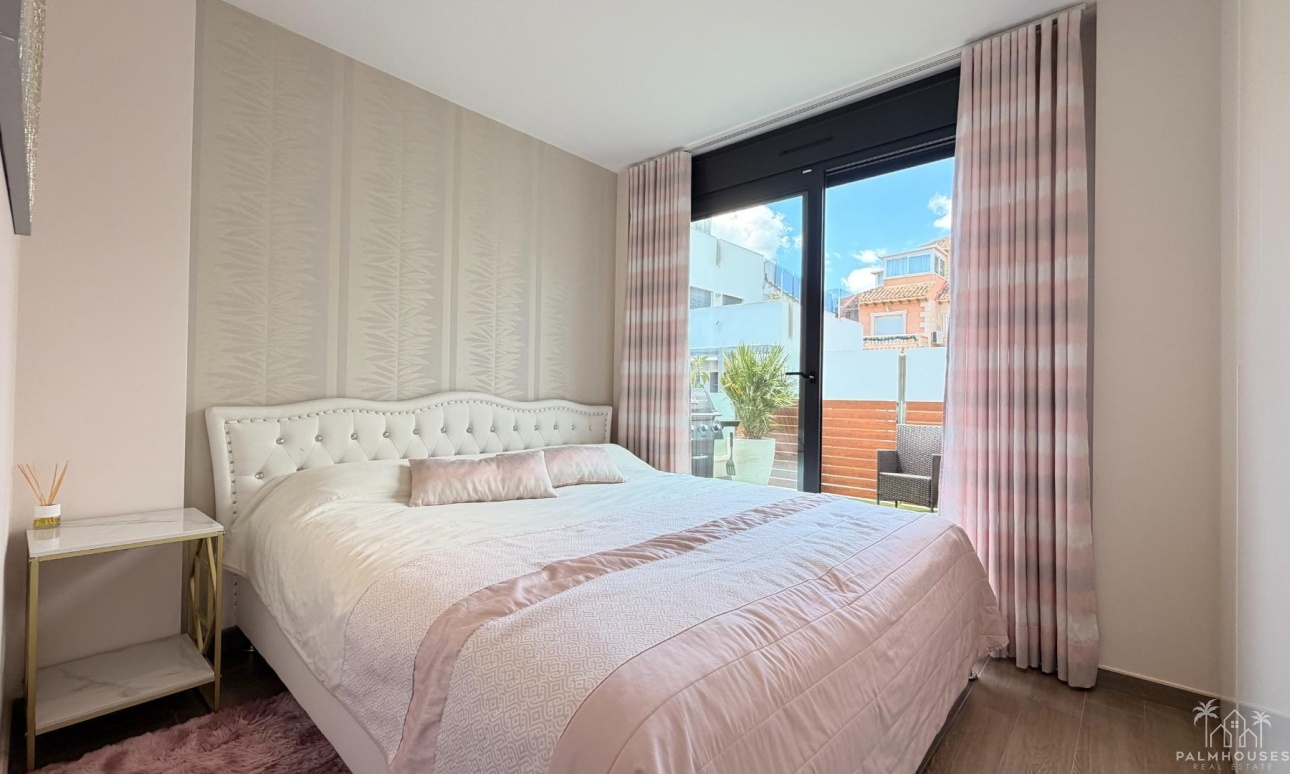 Revente - Villa - Torrevieja - Aguas Nuevas