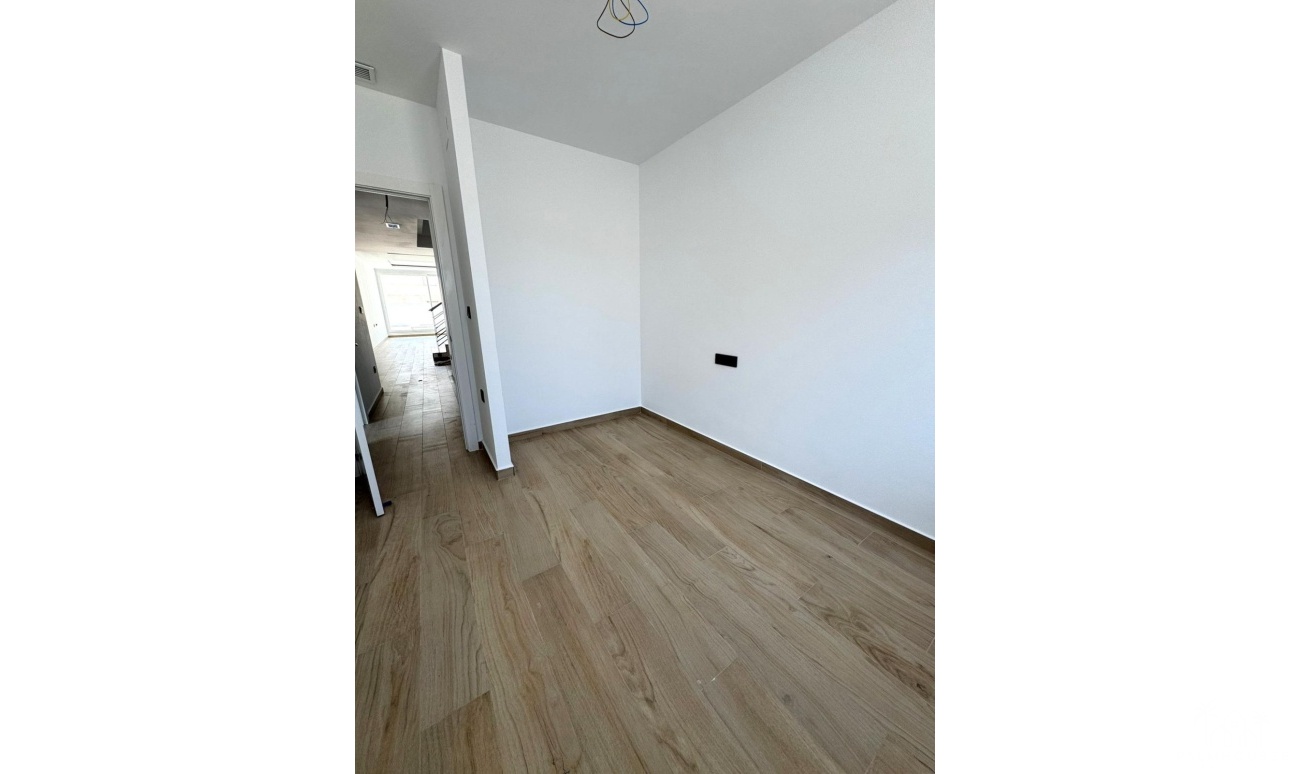 Revente - Villa - Torrevieja - Aguas Nuevas