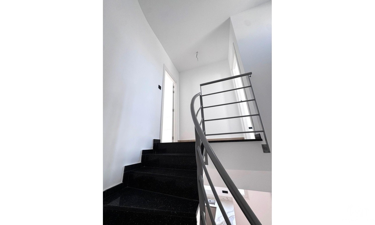 Revente - Villa - Torrevieja - Aguas Nuevas
