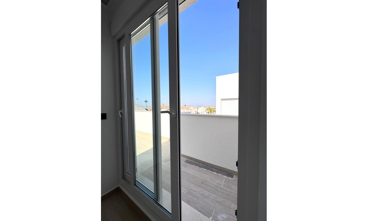 Revente - Villa - Torrevieja - Aguas Nuevas