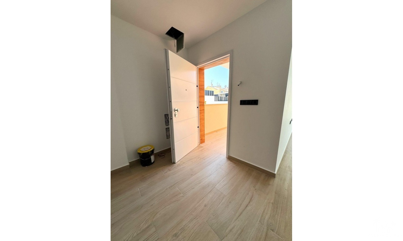 Revente - Villa - Torrevieja - Aguas Nuevas