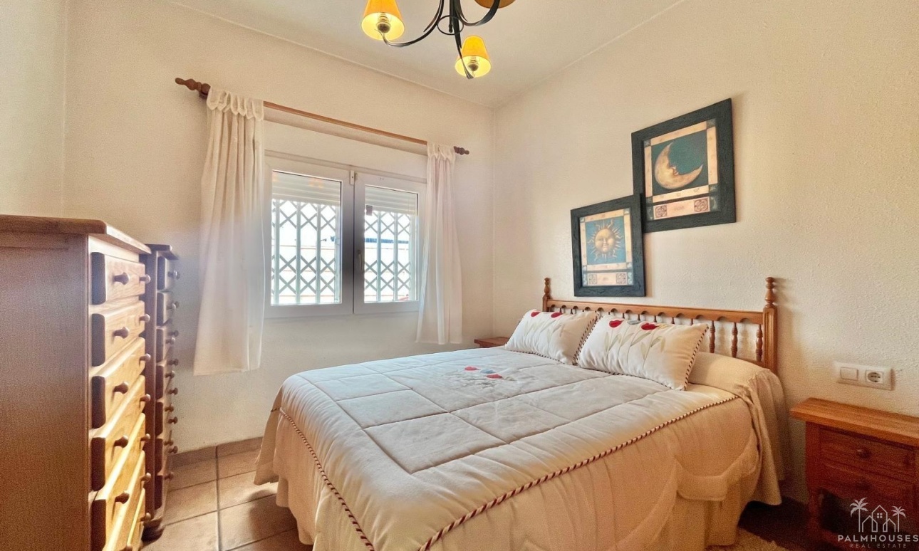 Revente - Villa - Torrevieja - Los Balcones