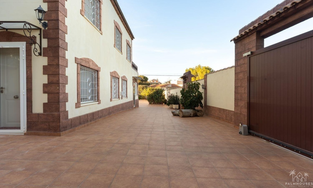 Revente - Villa - Torrevieja - Los Balcones