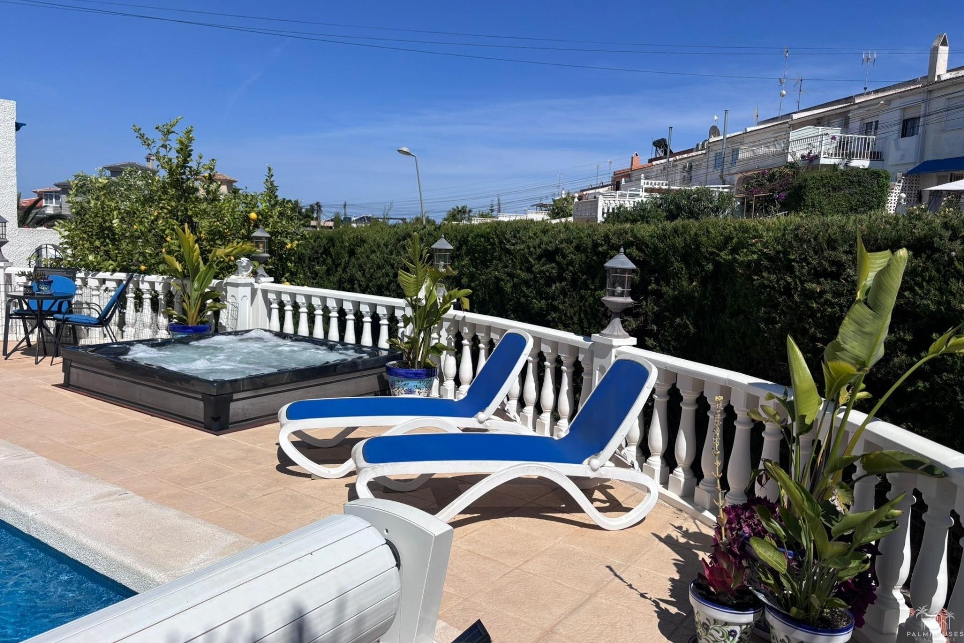 Revente - Villa - Torrevieja - Los Balcones