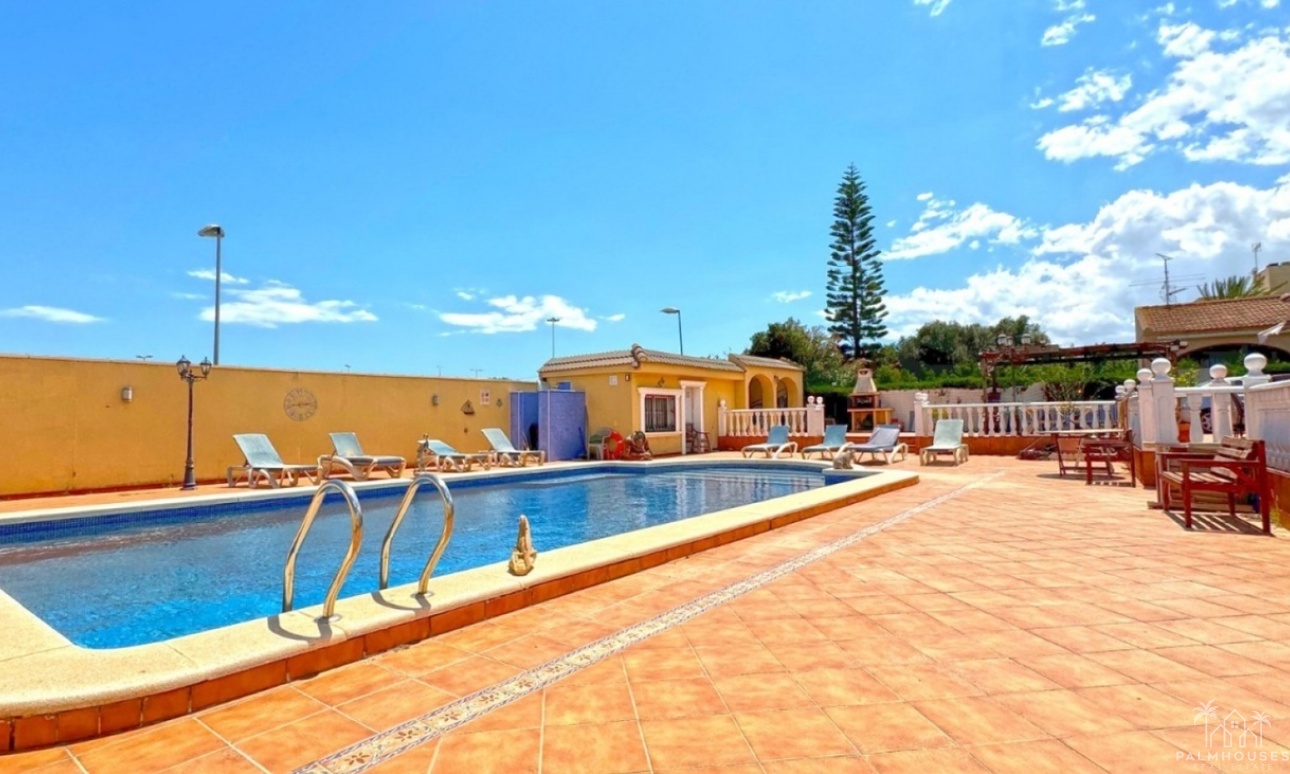 Revente - Villa - Torrevieja - Los Balcones