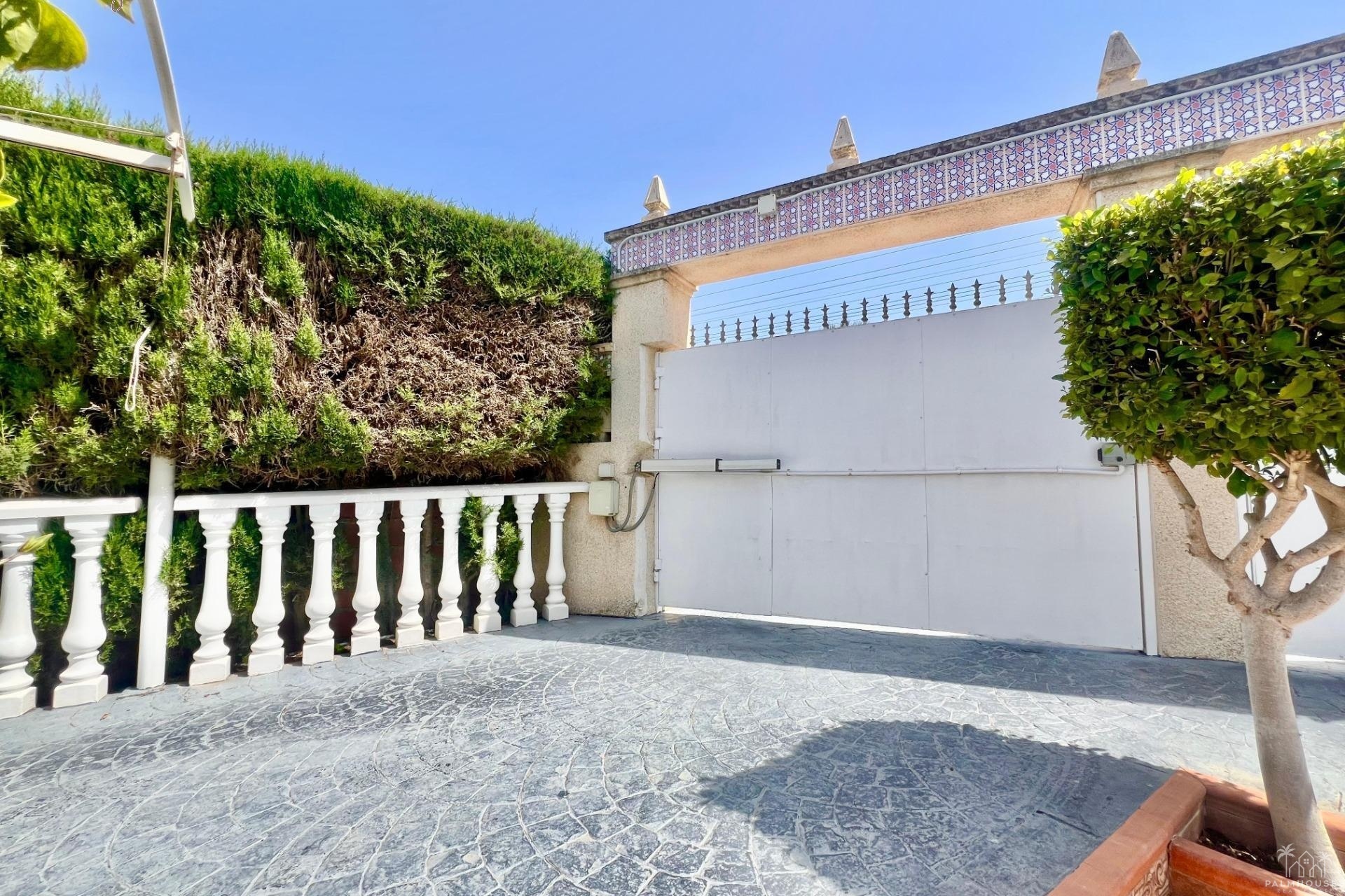 Revente - Villa - Torrevieja - Los Balcones