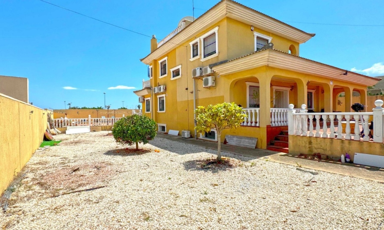 Revente - Villa - Torrevieja - Los Balcones