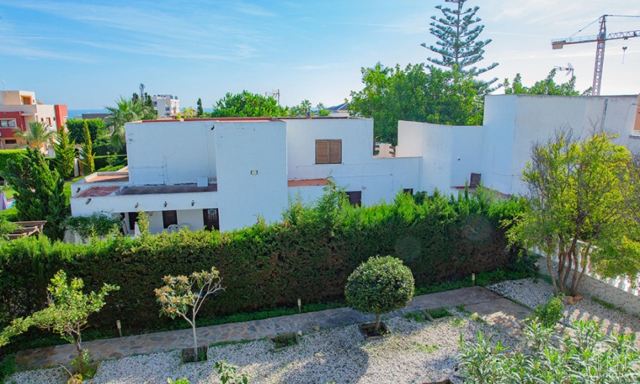 Revente - Villa - Torrevieja - Torre La Mata