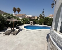 Revente - Villa - Torrevieja - Torrevieja Centro