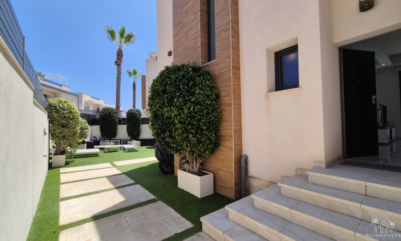 Revente - Villa - Torrevieja - Torrevieja Centro