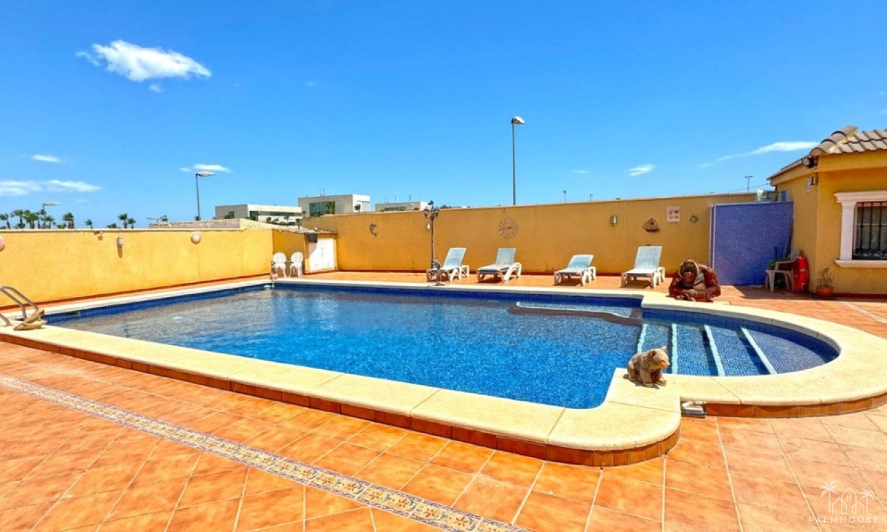 Revente - Villa - Torrevieja - Torrevieja Centro