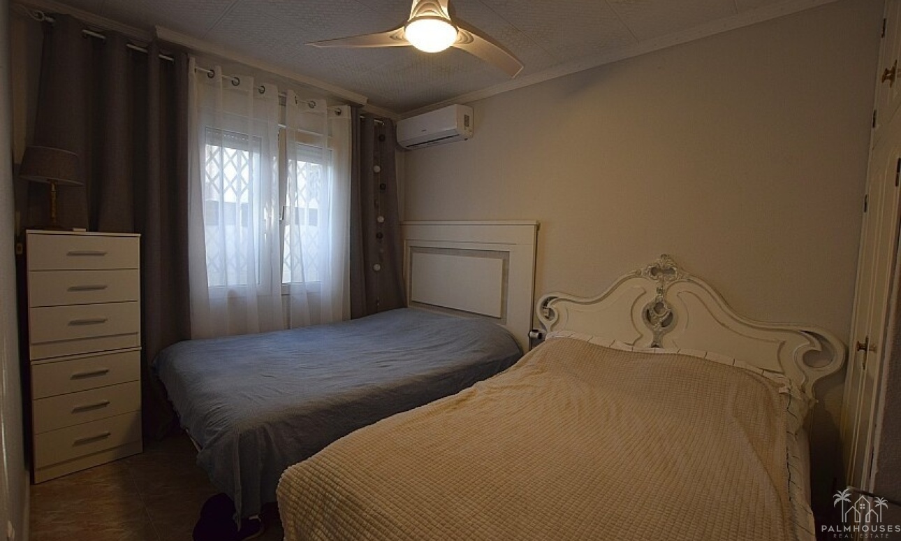 Revente - Villa - Torrevieja - Torrevieja Centro
