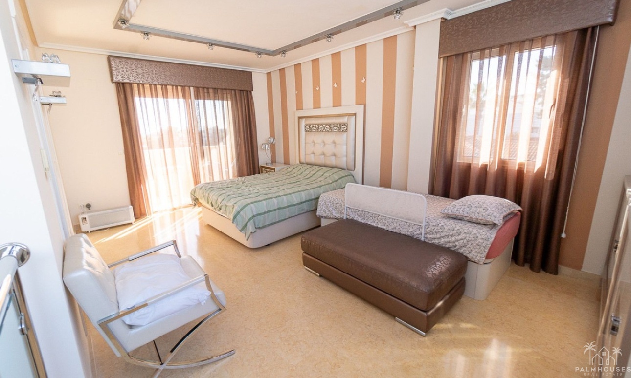 Revente - Villa - Torrevieja - Torrevieja Centro