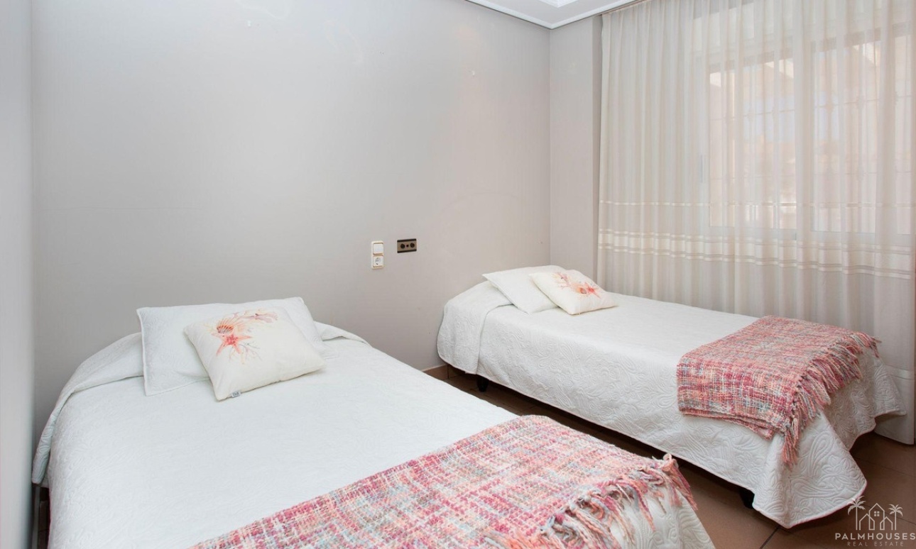 Revente - Villa - Torrevieja - Torrevieja Centro