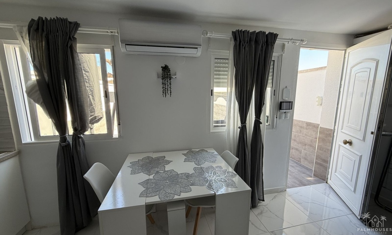 Revente - Villa - Torrevieja - Torrevieja Centro