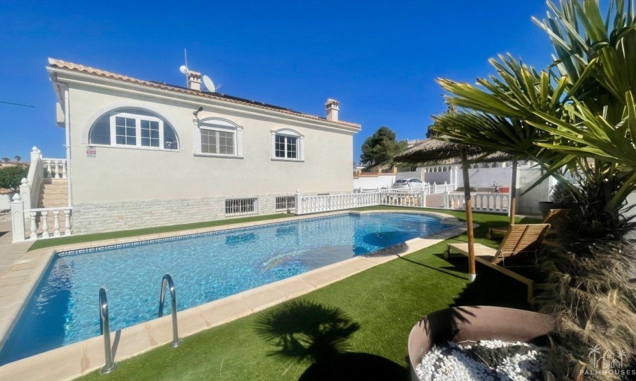 Revente - Villa - Urb. La Marina - Inland