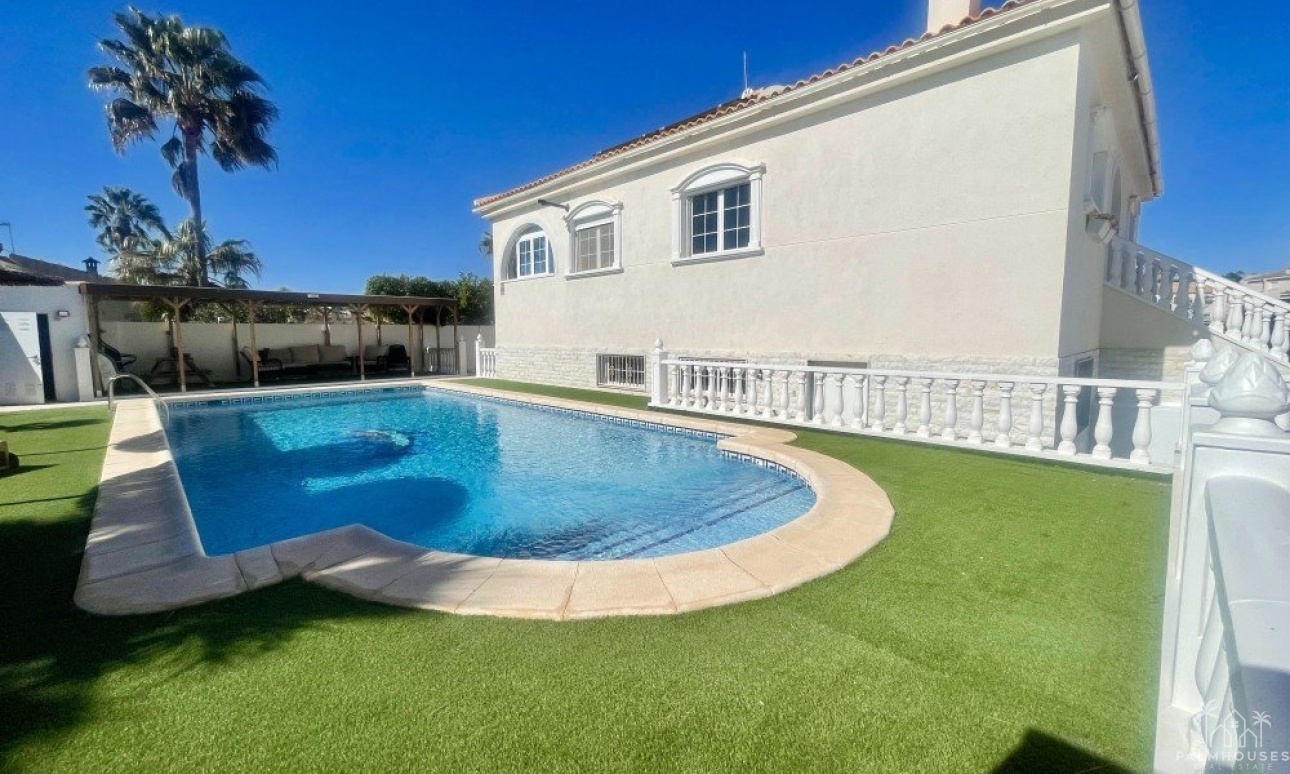 Revente - Villa - Urb. La Marina - Inland