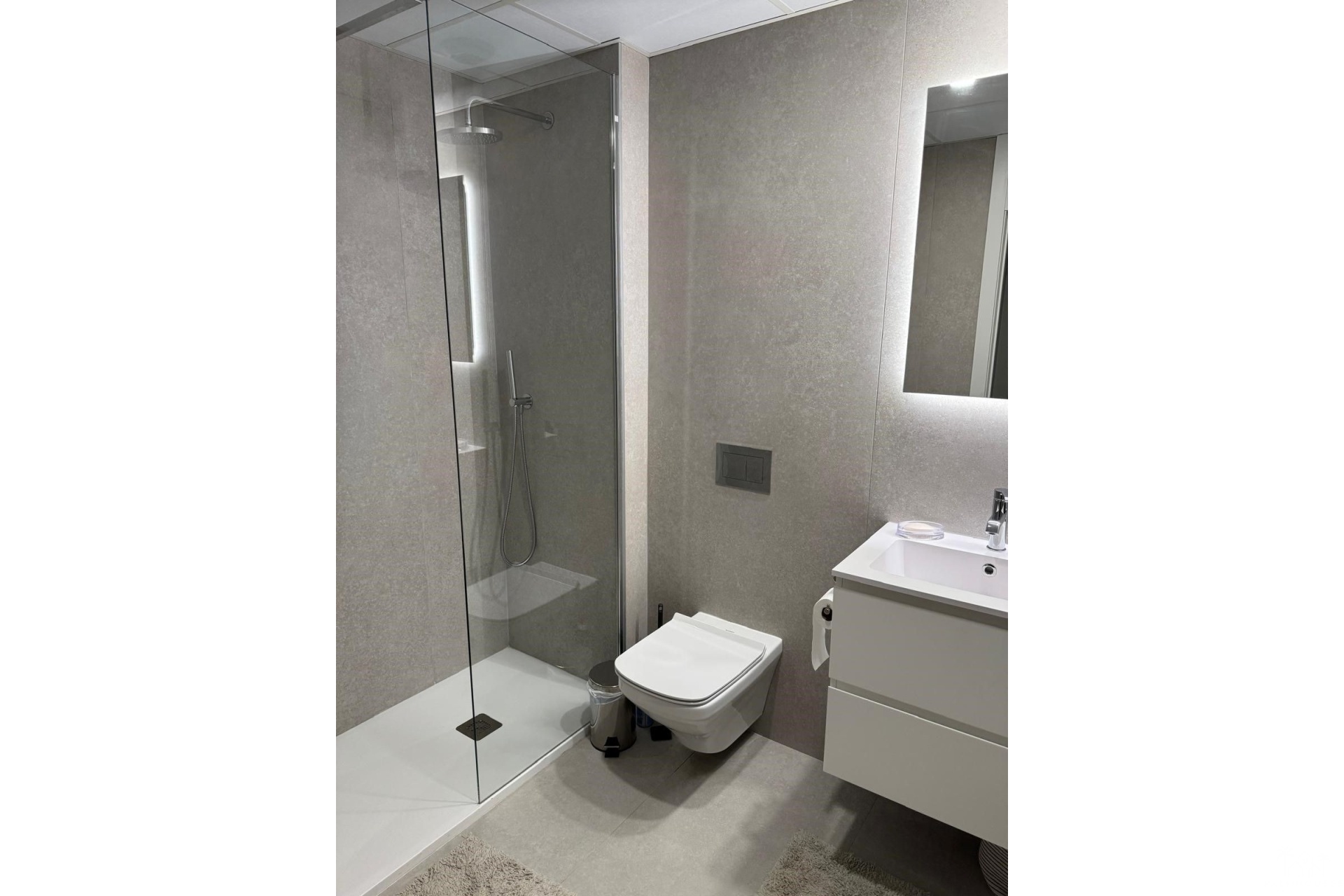Venta - Apartment - Altos de los Monteros - Inland