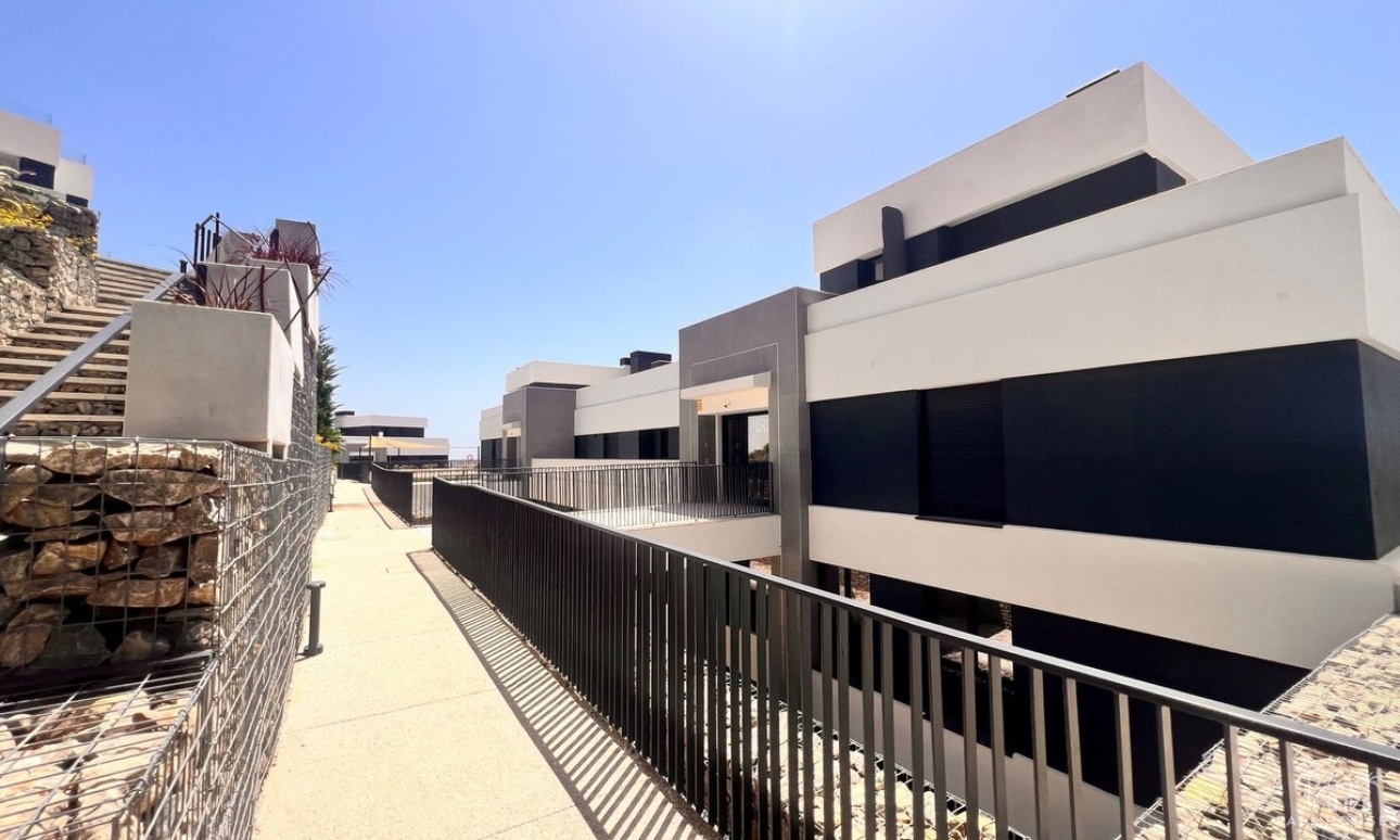 Venta - Apartment - Altos de los Monteros - Inland