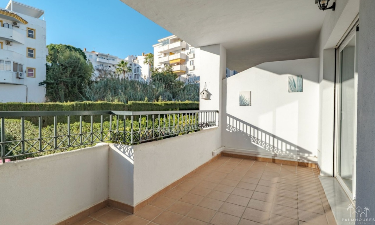 Venta - Apartment - Malaga - Calahonda