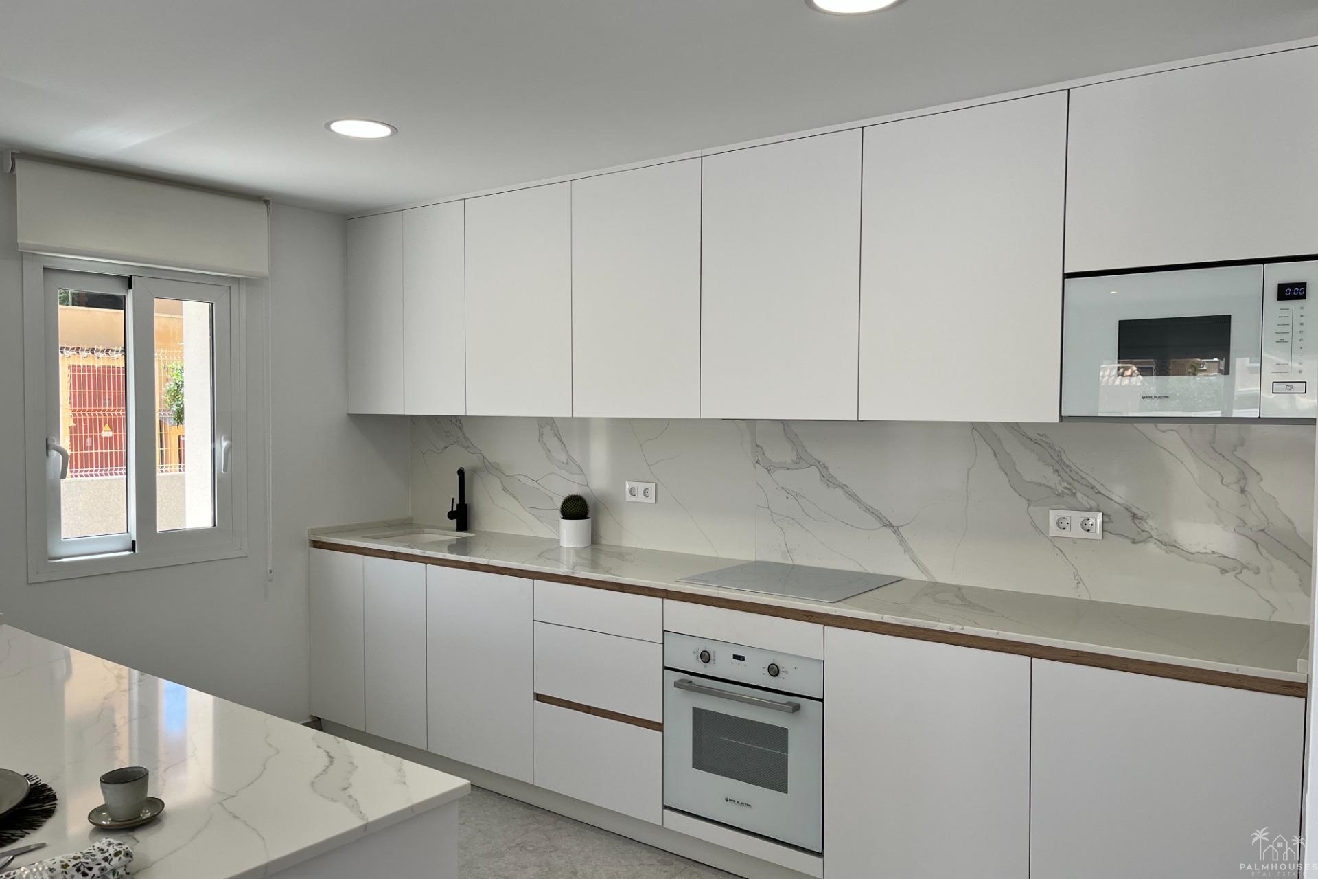 Venta - Apartment - Torrevieja - Aguas Nuevas