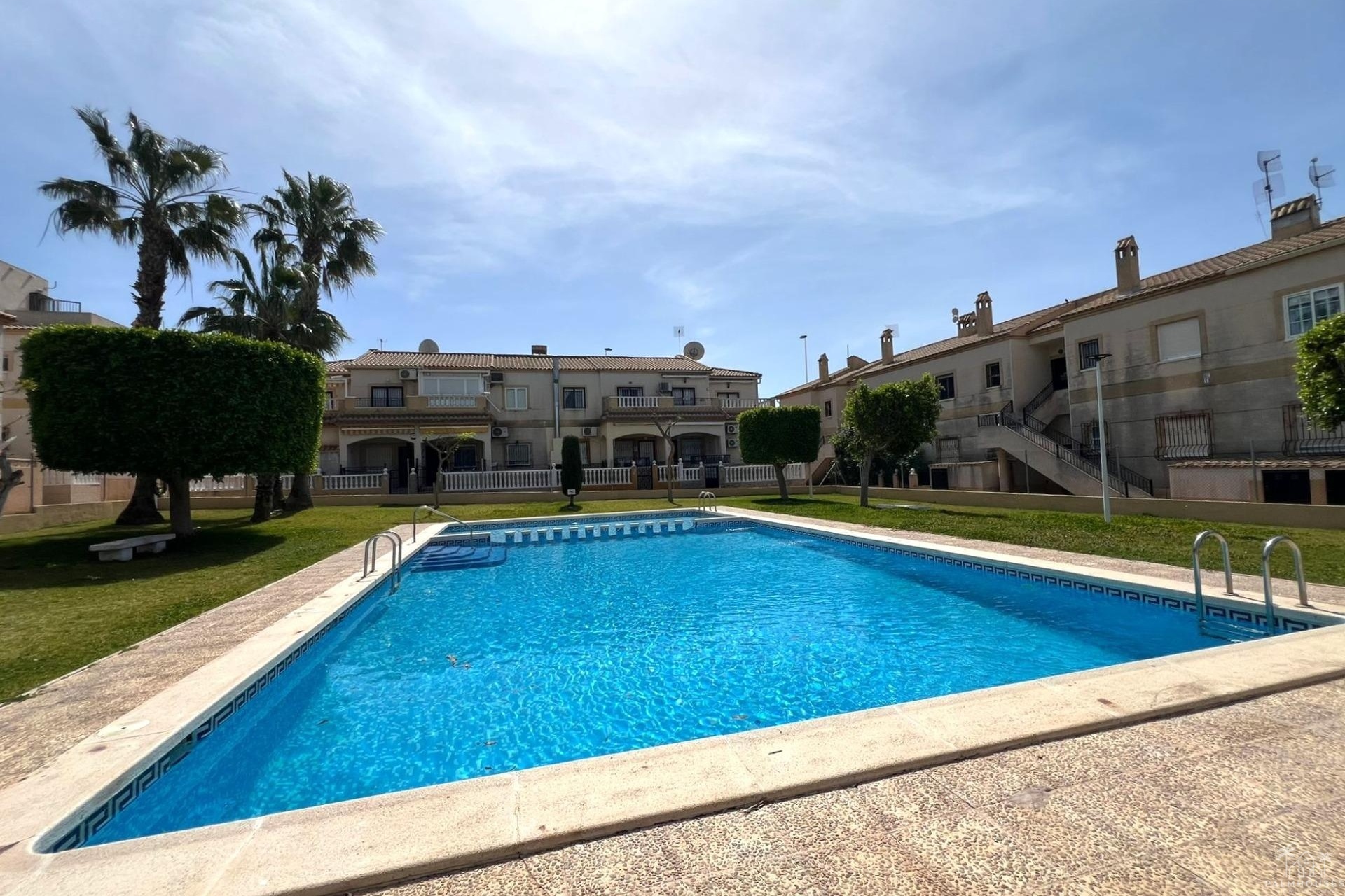 Venta - Apartment - Torrevieja - Aguas Nuevas
