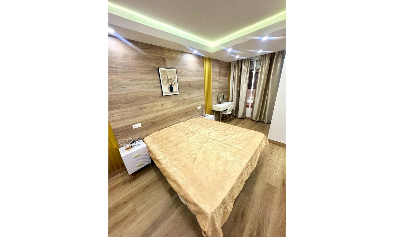 Venta - Apartment - Torrevieja - Centro - Muelle Pesquero