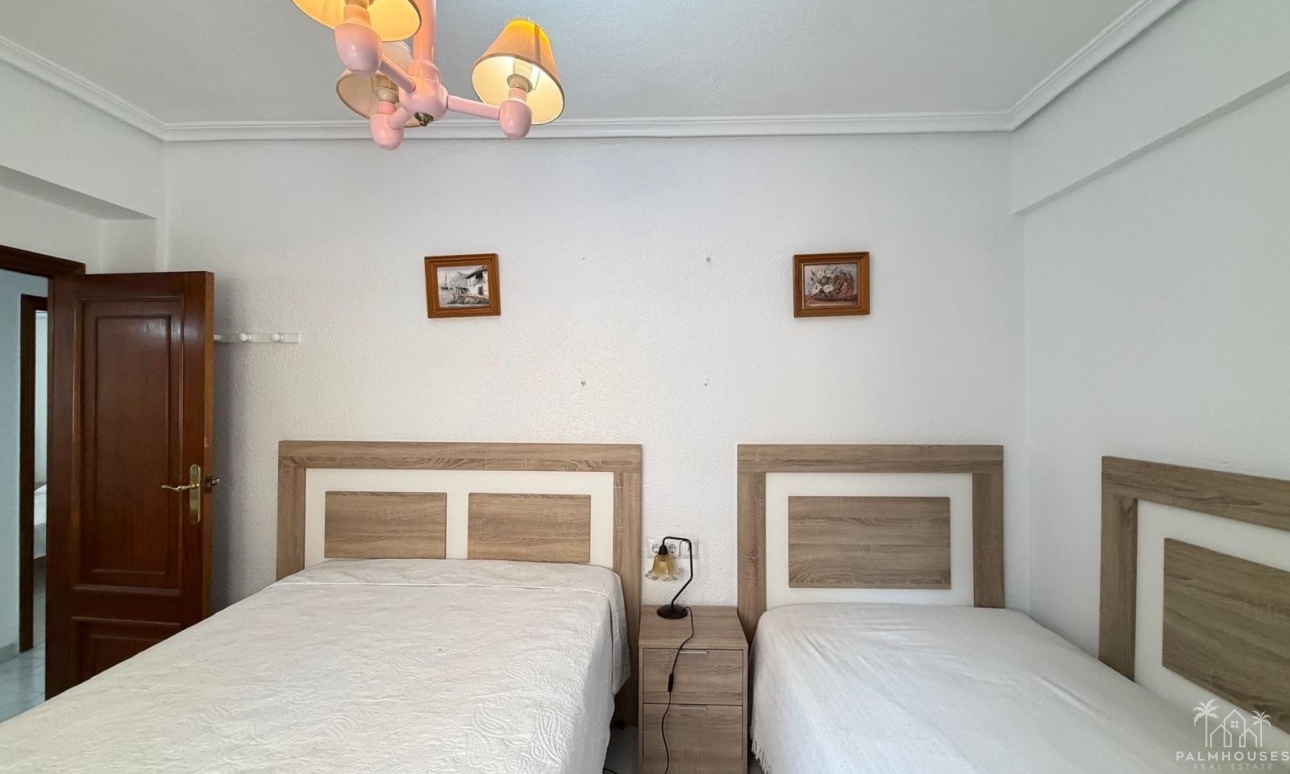Venta - Apartment - Torrevieja - Estacion de autobuses